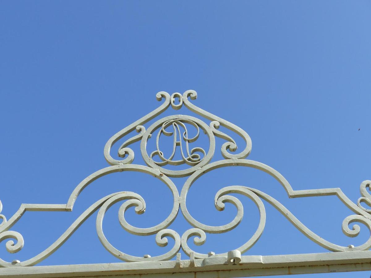 Chateau Du Grand Jardin Valensole Εξωτερικό φωτογραφία